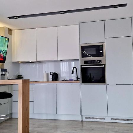 Apartmán Apartament Szwedzka - Garaz Podziemnym , Dostep 24H Code , Duzy Taras 30M Kielce Exteriér fotografie